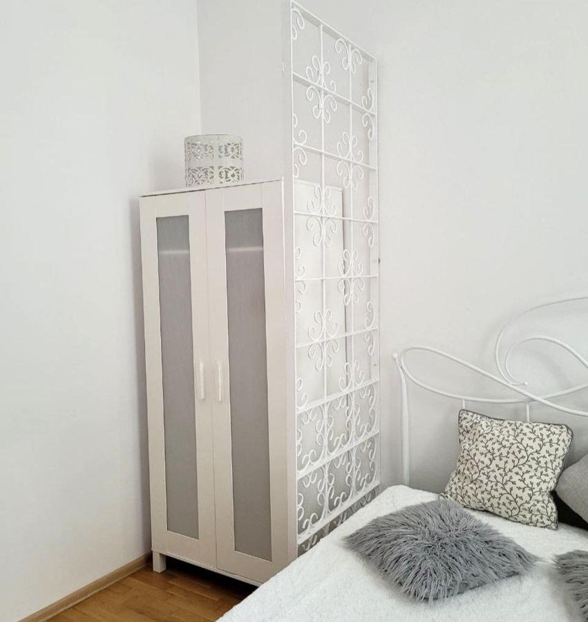 Przytulne Apartamenty W Centrum Warszawy Lok 2 Варшава Экстерьер фото